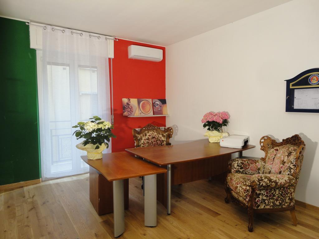 Pavia Ostello Ngoại thất bức ảnh