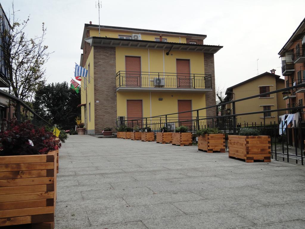 Pavia Ostello Ngoại thất bức ảnh