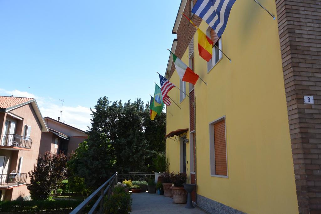 Pavia Ostello Ngoại thất bức ảnh