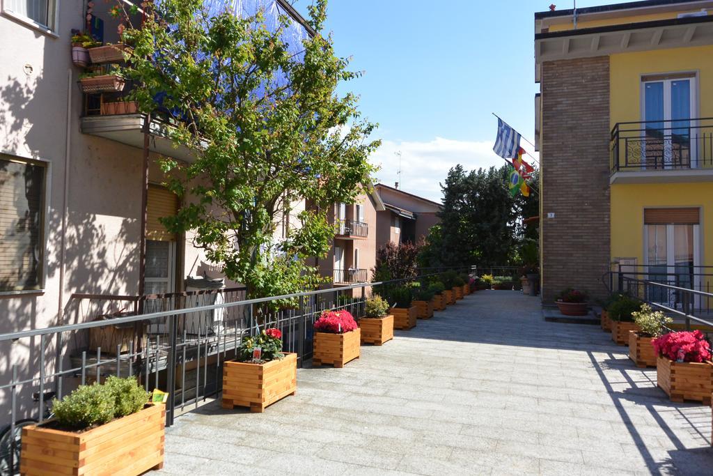 Pavia Ostello Ngoại thất bức ảnh