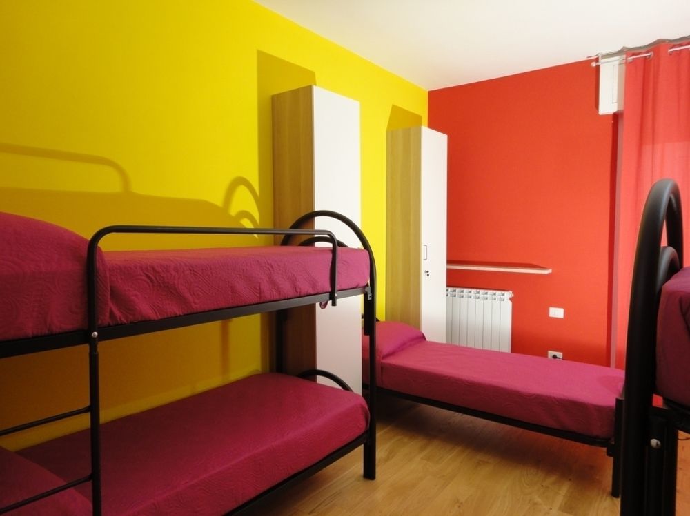 Pavia Ostello Ngoại thất bức ảnh