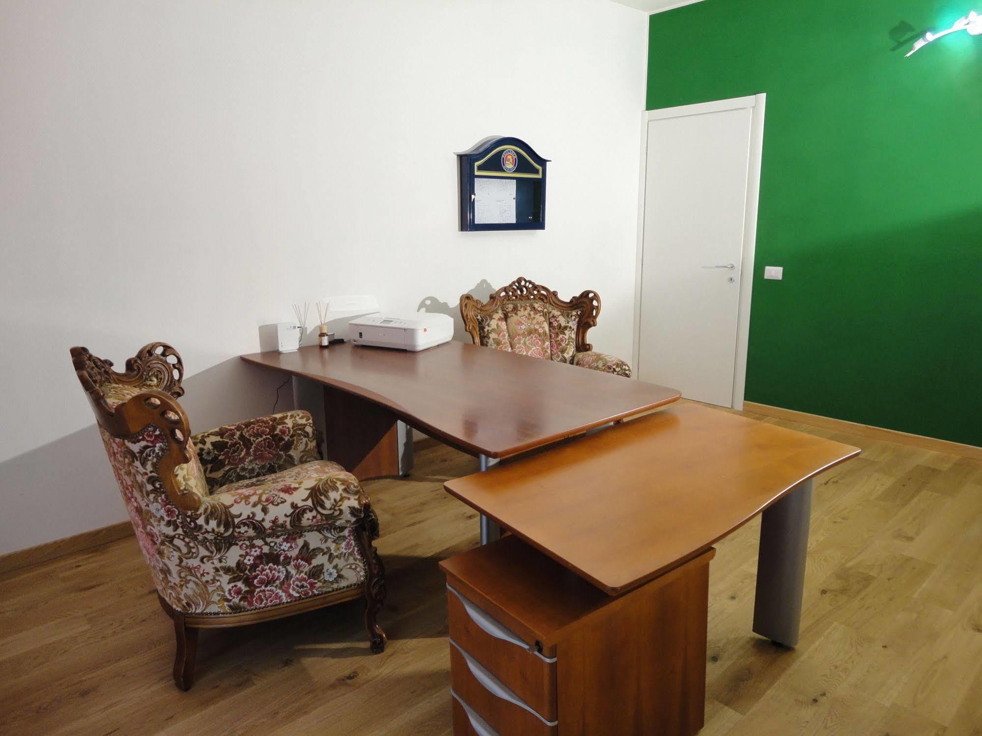 Pavia Ostello Ngoại thất bức ảnh